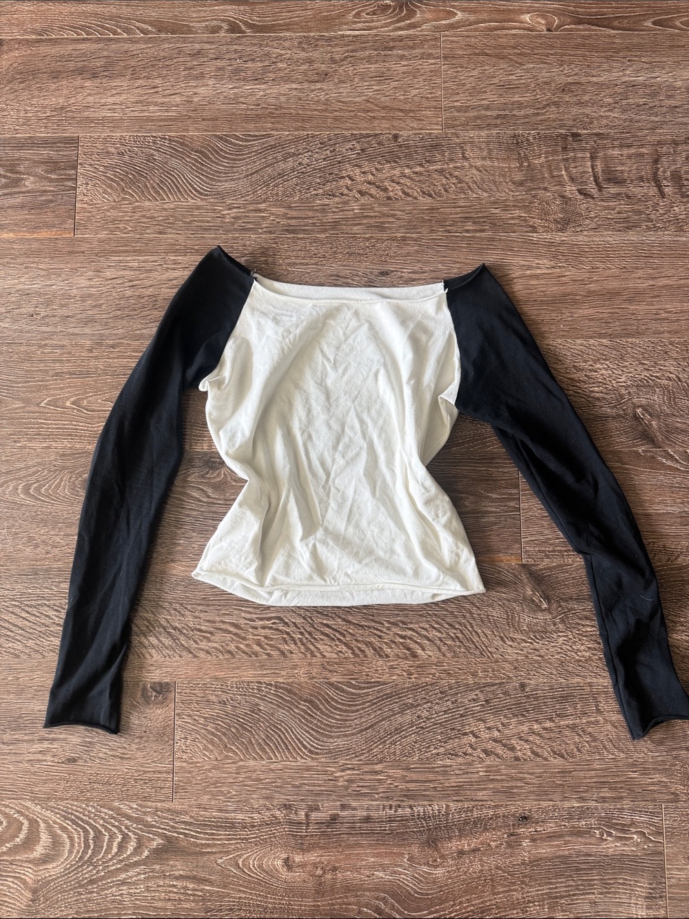 Brandy Melville Two-Tone Black and White Off the shoulder Long Sleeve Top